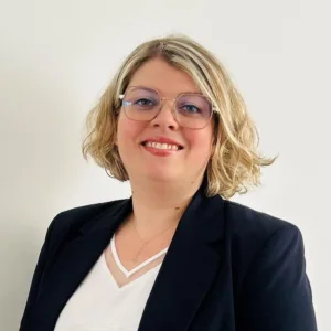 Eva Davaze, Chargée de Clientèle